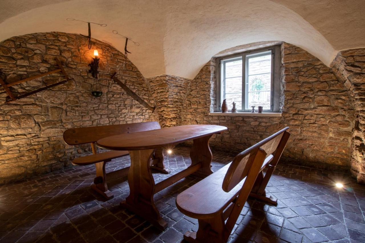 Aussergewoehnliches, Historisches, Spaetgotisches Wohnhaus Von 1519, Gries 5 Gera Eksteriør billede